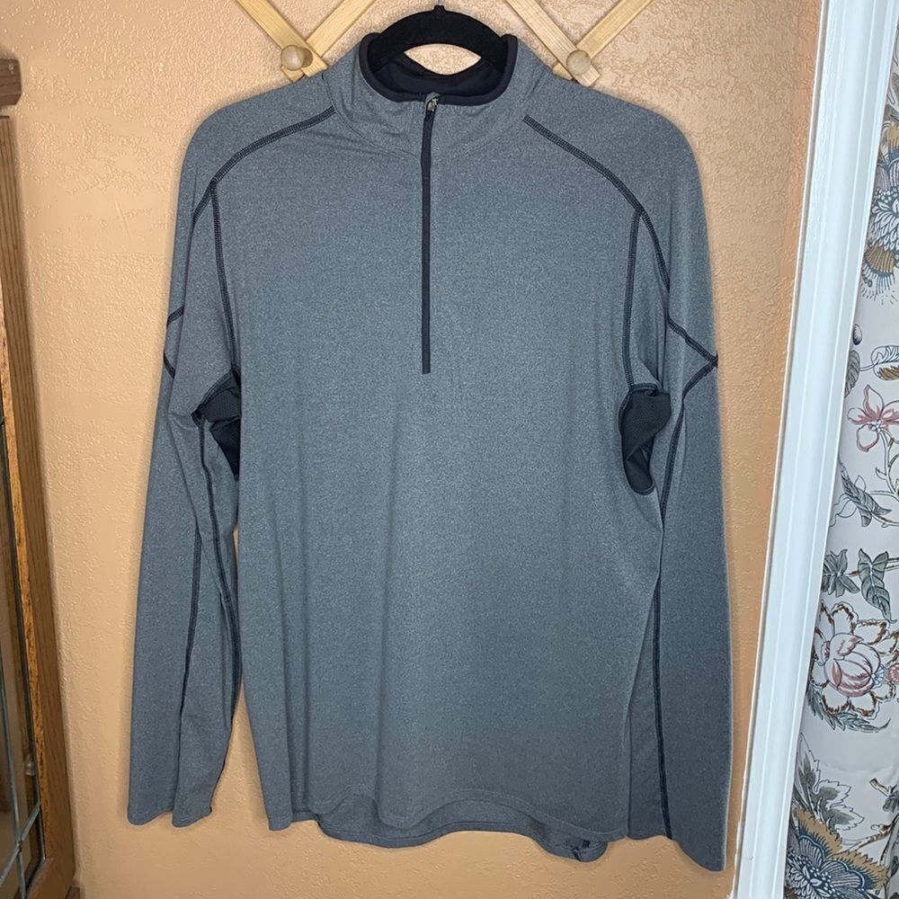 Reva Mens 1/4 Zip Pull Over Long Sleeve Size Medium